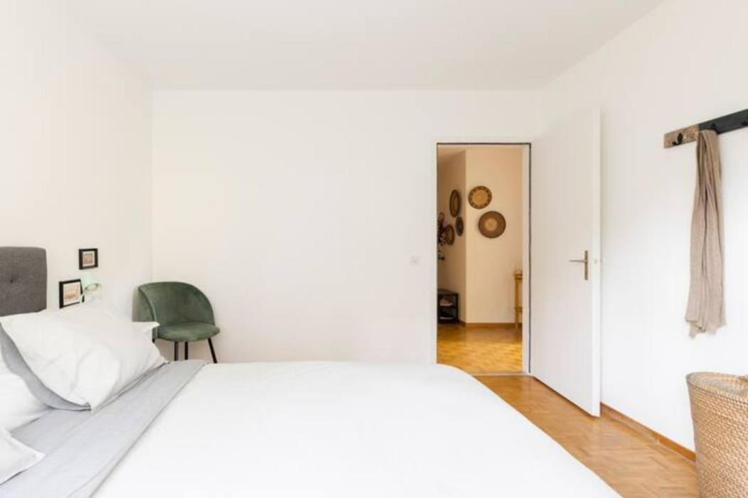 Apartment Of 52 Sqm With Free Parking Лозанна Экстерьер фото